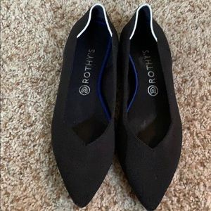 Rothy’s black point size 11
